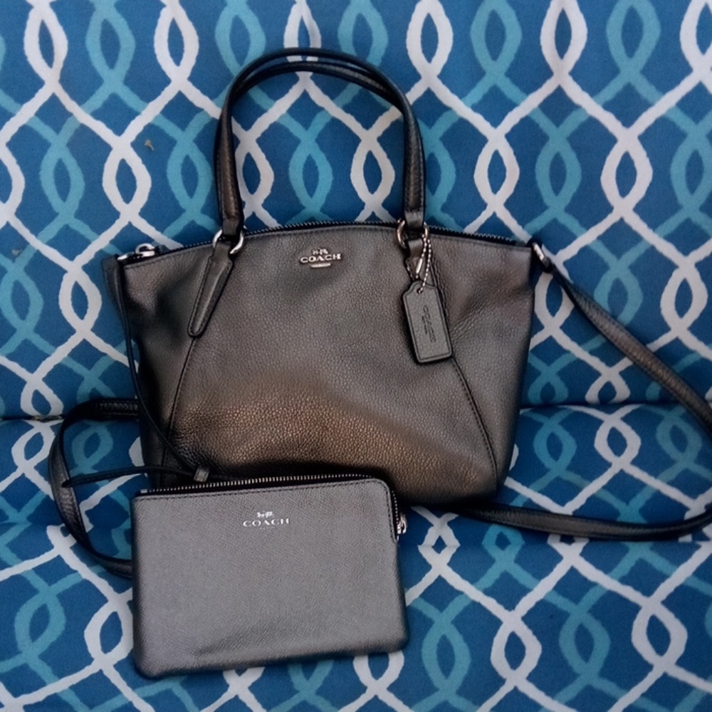 👜 Coach satchel and wristlet 👜